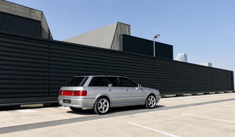 
								1995 Audi RS2 Avant full									