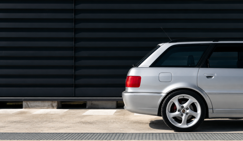 
								1995 Audi RS2 Avant full									